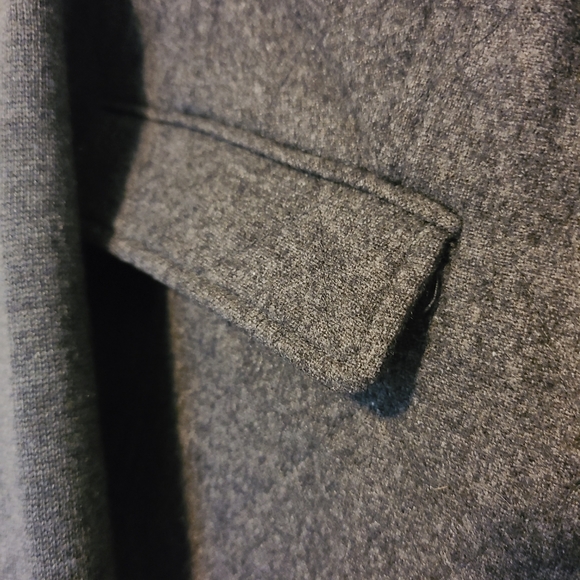 Talbots Wool Grey Blend Blazer size 12p - Picture 5 of 6